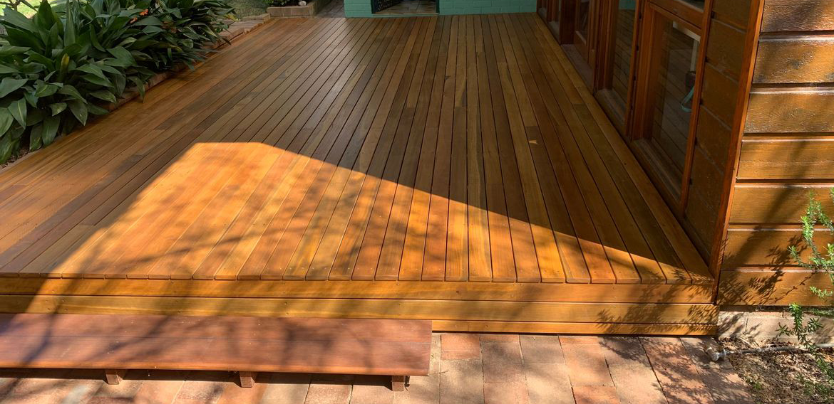 Spotted Gum deck.png Spotted Gum deck.png