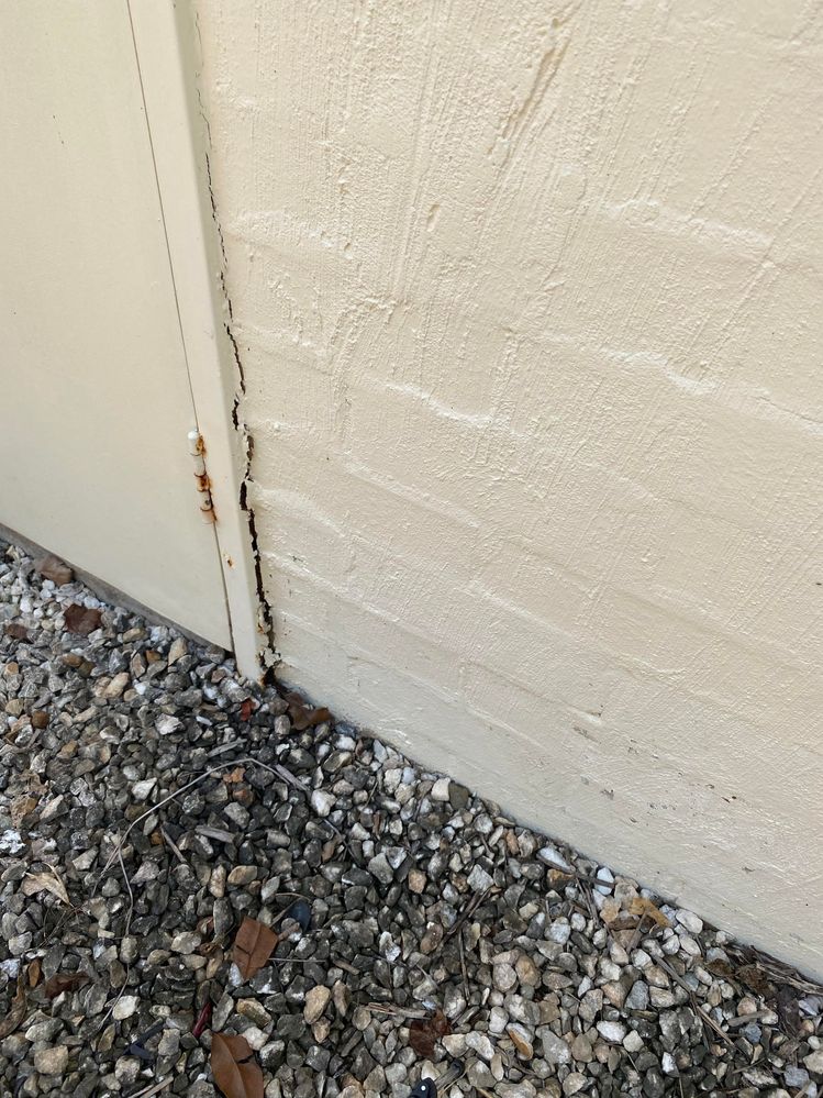 shed door rust 3.jpg shed door rust 3.jpg