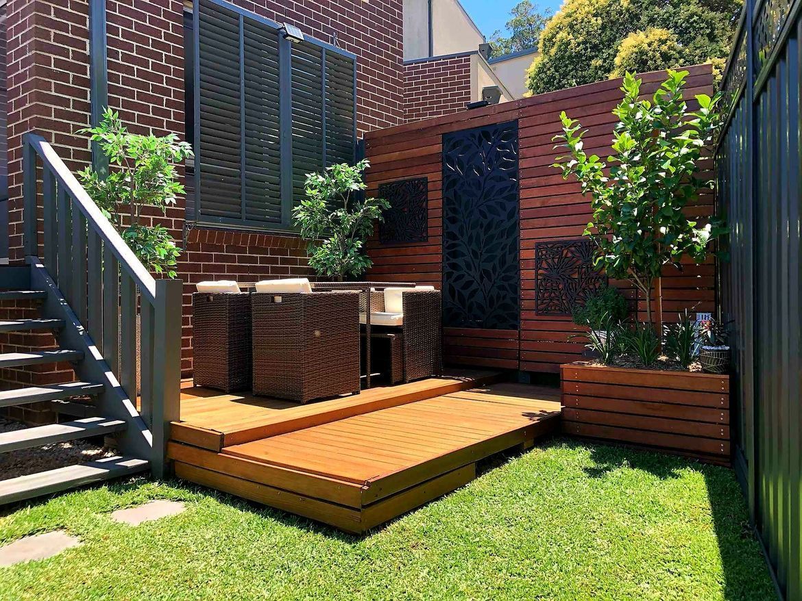 chaksbackyard.jpg chaksbackyard.jpg