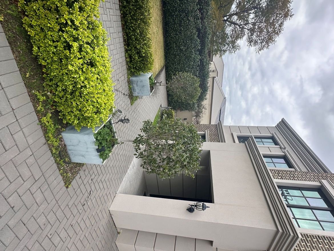 IMG_1611.jpg IMG_1611.jpg