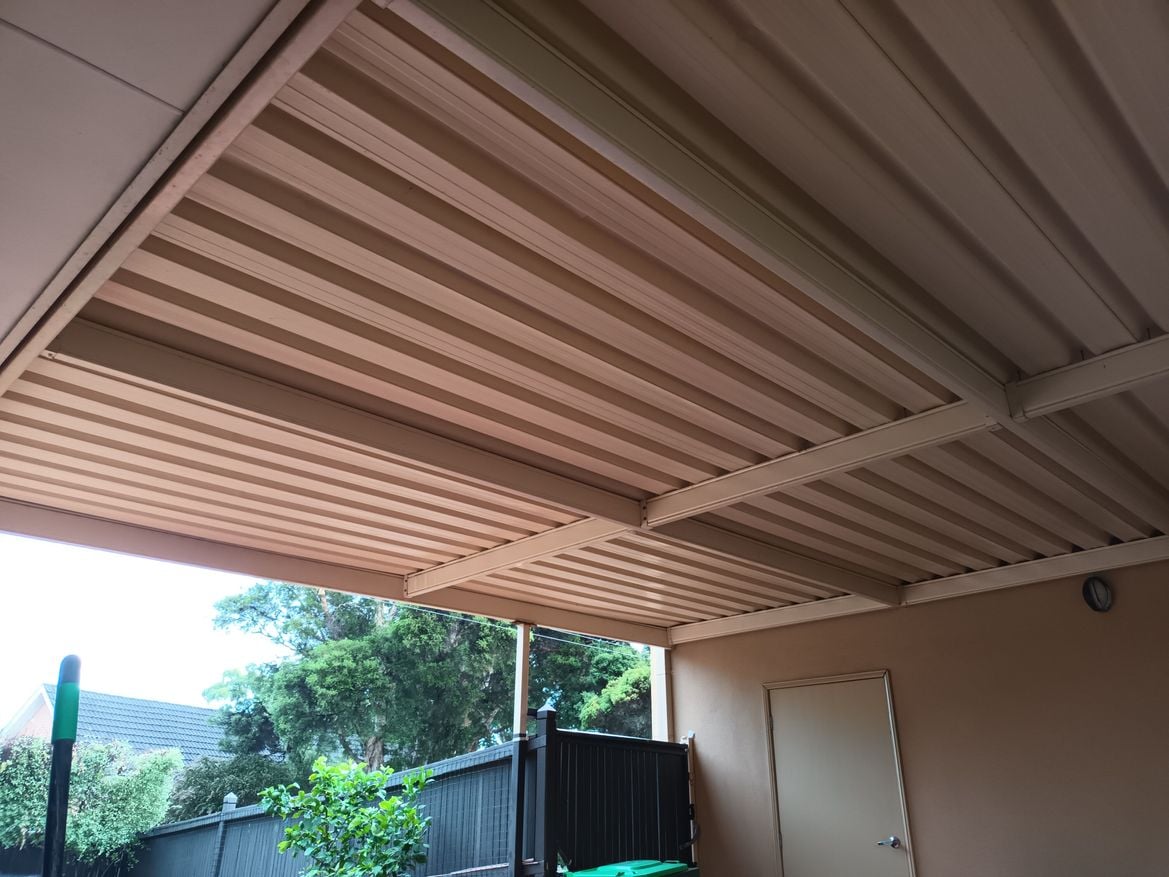 Roof 1.jpg Roof 1.jpg