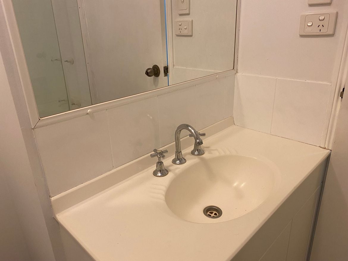 Vanity After.jpg Vanity After.jpg