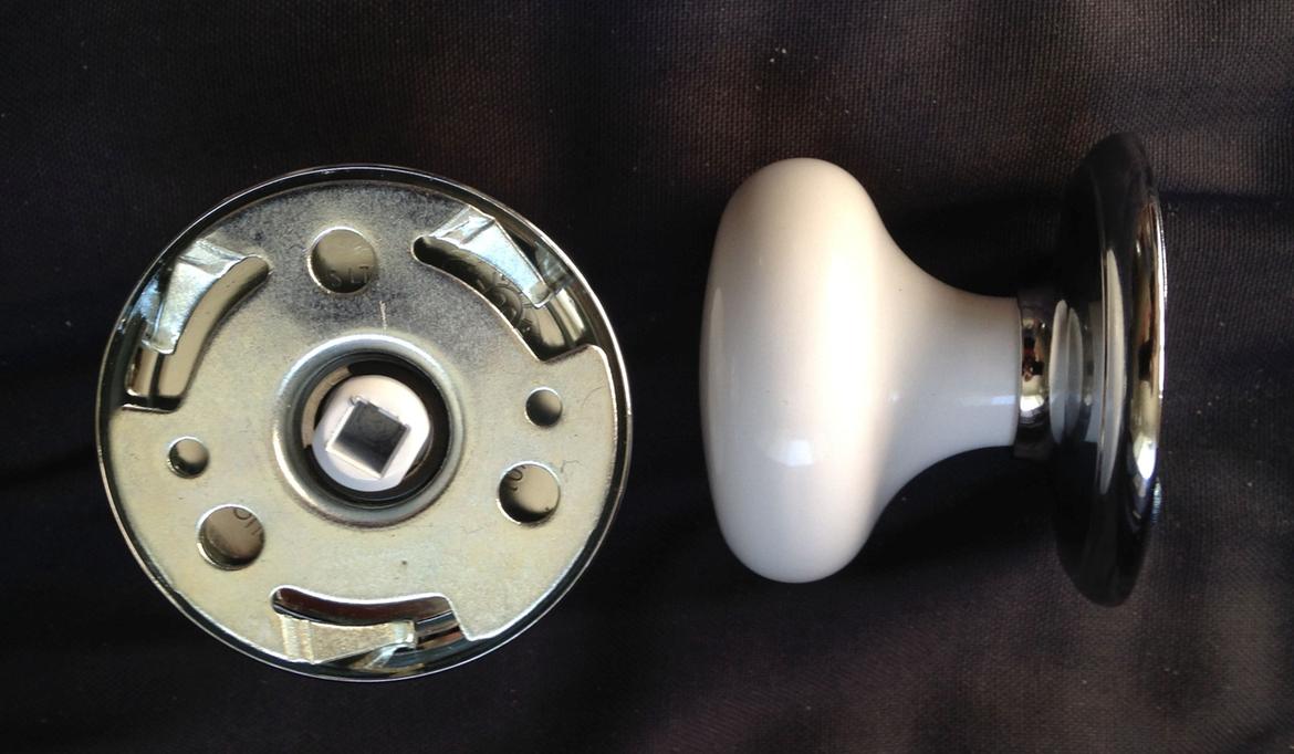 Gainsborough - Door knobs.jpg Gainsborough - Door knobs.jpg