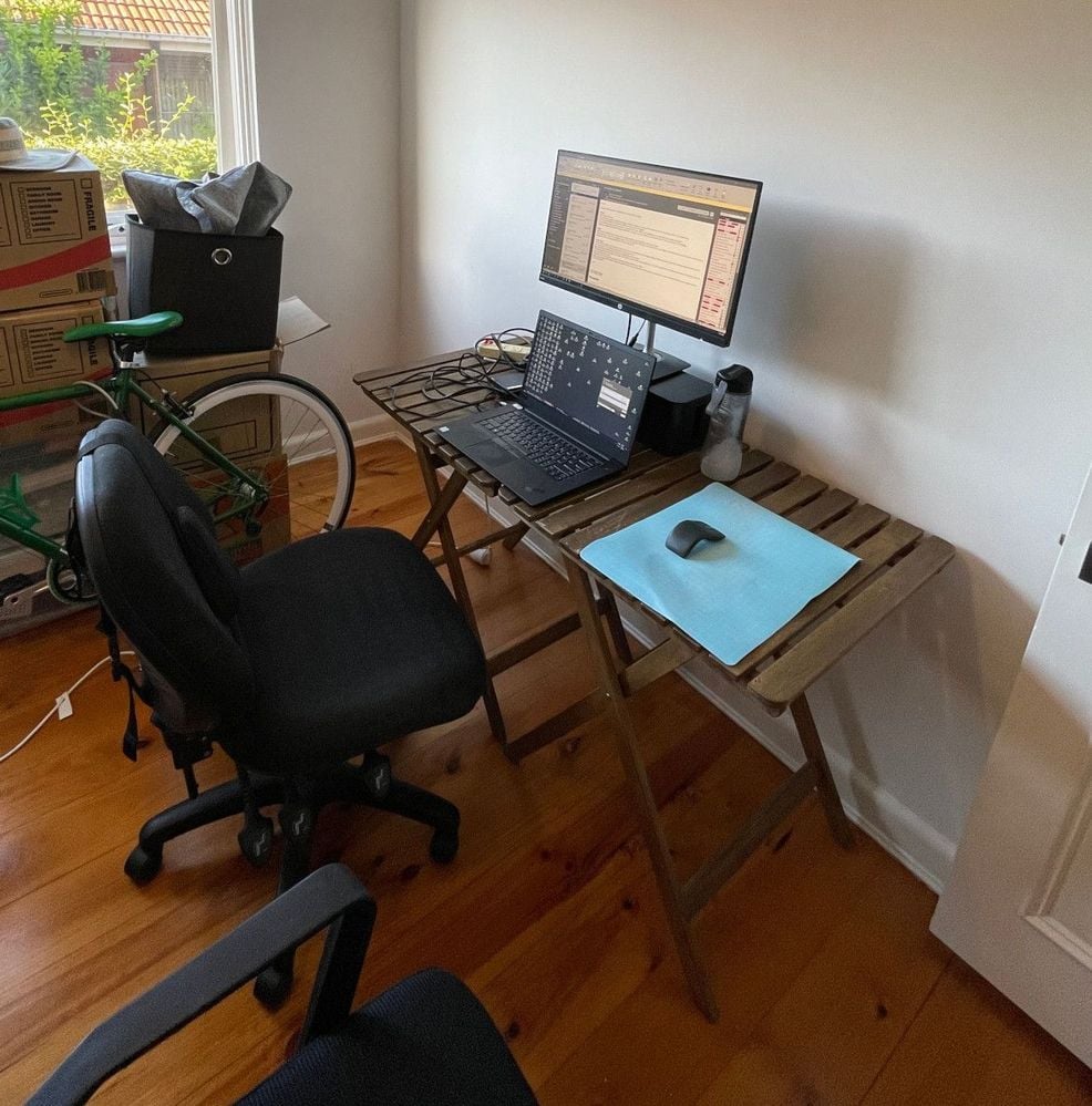 old-desk.JPG old-desk.JPG