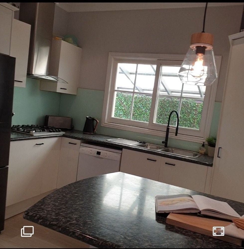 kitchen1.jpg kitchen1.jpg