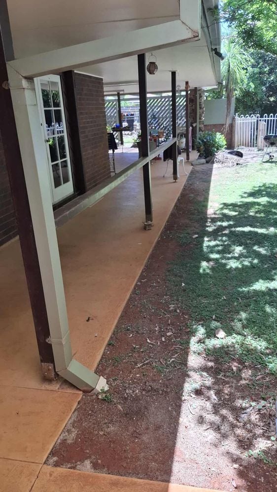 Veranda Posts.jpg Veranda Posts.jpg