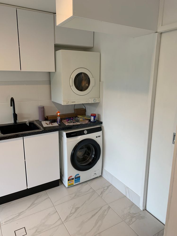 Washer and dryer in.JPG Washer and dryer in.JPG