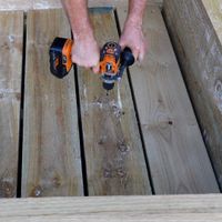 Step 14.2 Screw sleepers down with 75mm screws.jpg Step 14.2 Screw sleepers down with 75mm screws.jpg