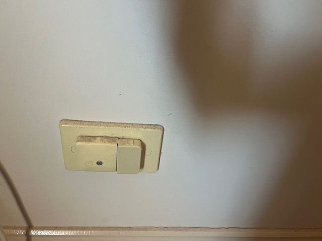 wall socket.jpg wall socket.jpg