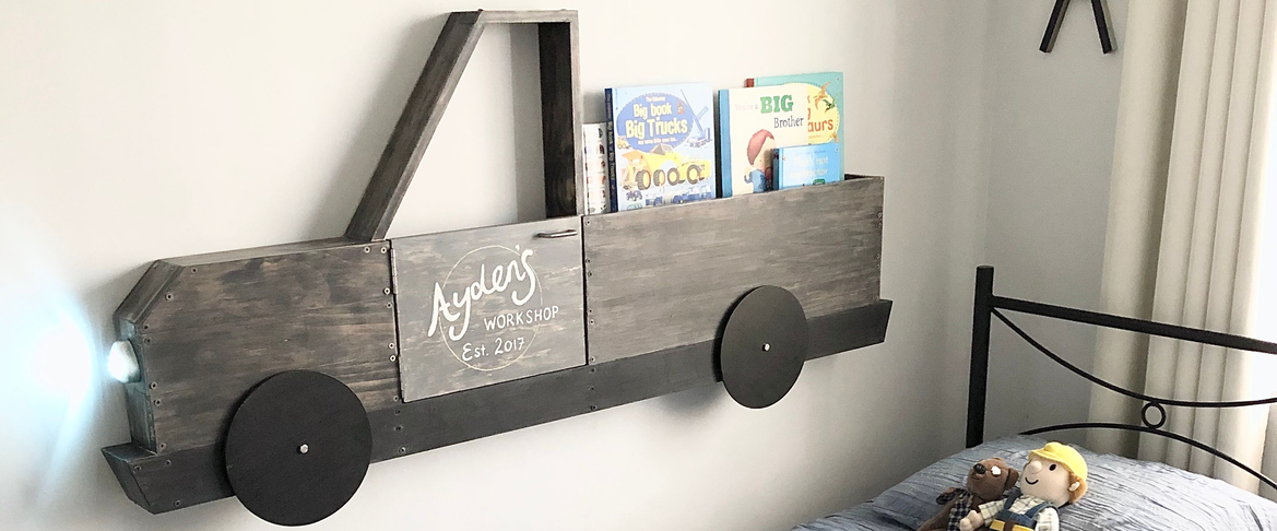 Ute bookshelf.png Ute bookshelf.png