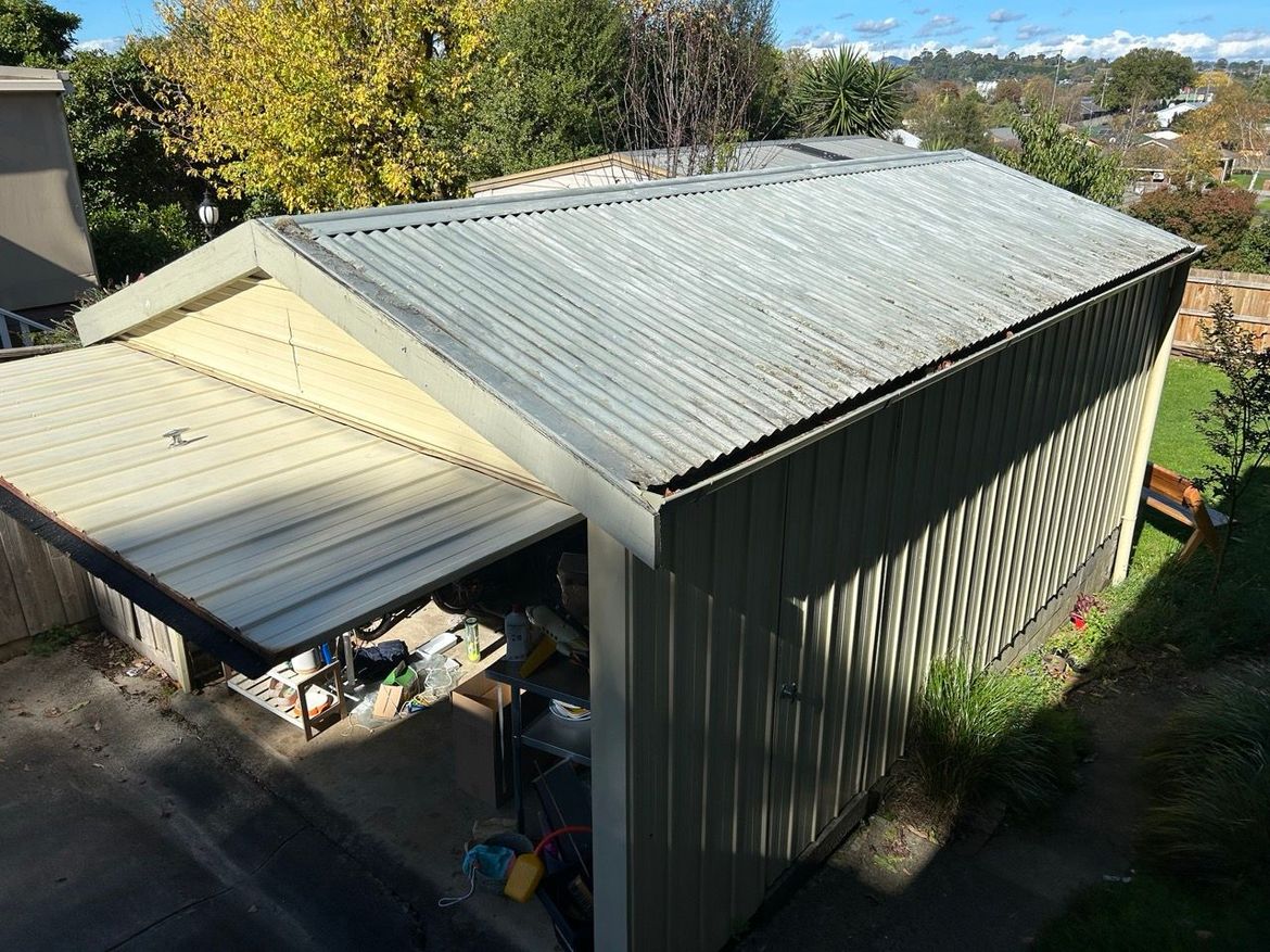 shed outside.jpeg shed outside.jpeg