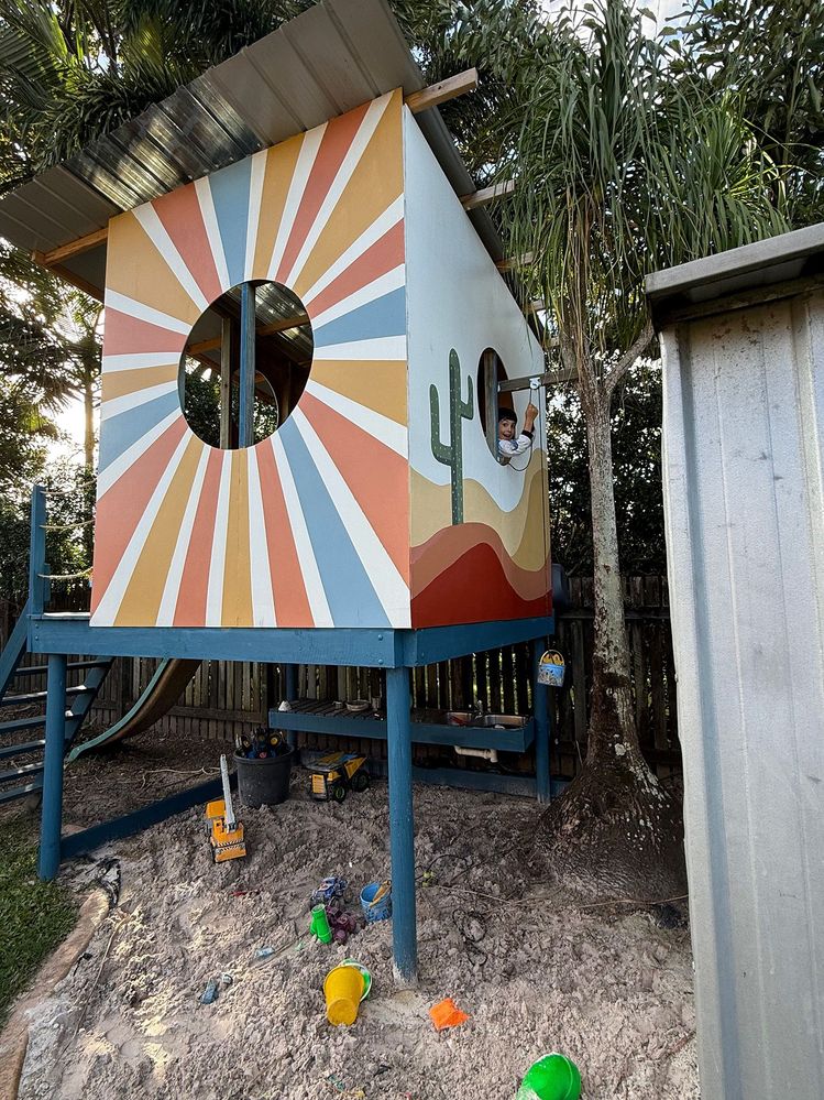 Cubby House 02.jpg Cubby House 02.jpg