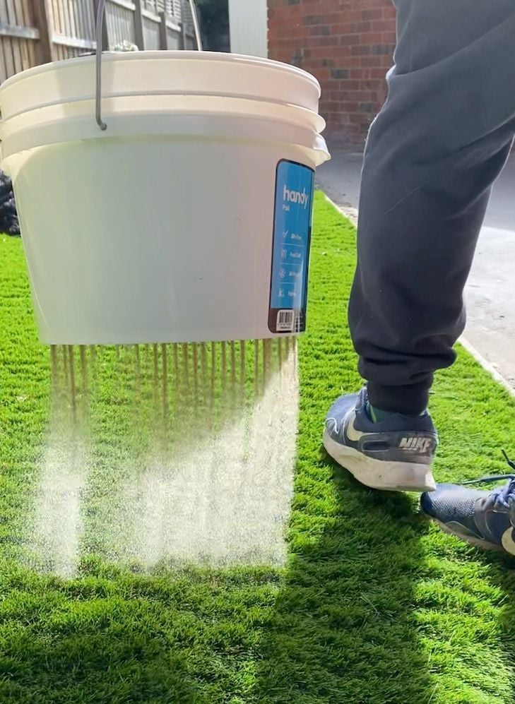 adding-silica-to-turf.jpg adding-silica-to-turf.jpg