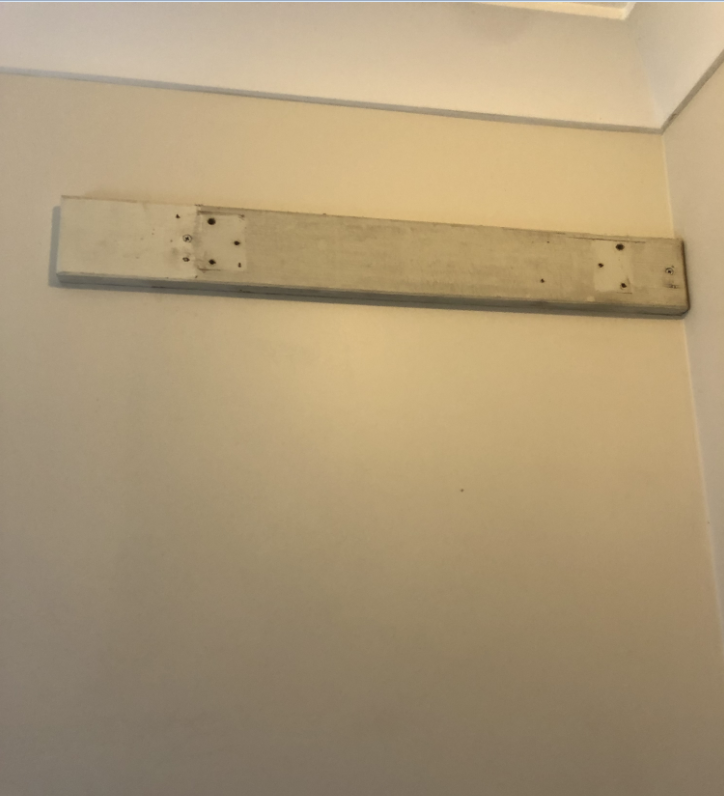 LaundryBatten.png LaundryBatten.png