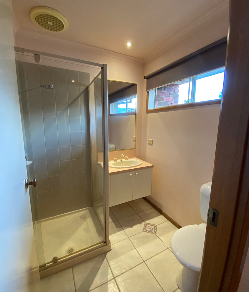 ensuite-before.png ensuite-before.png