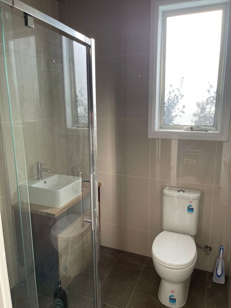 interior-bathroom.jpeg interior-bathroom.jpeg