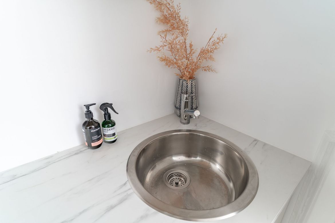 Rufaro-103420.jpg Rufaro-103420.jpg