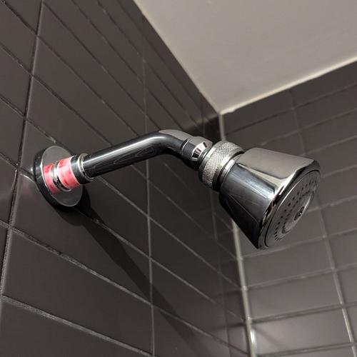 02_OldShowerArm.jpg 02_OldShowerArm.jpg