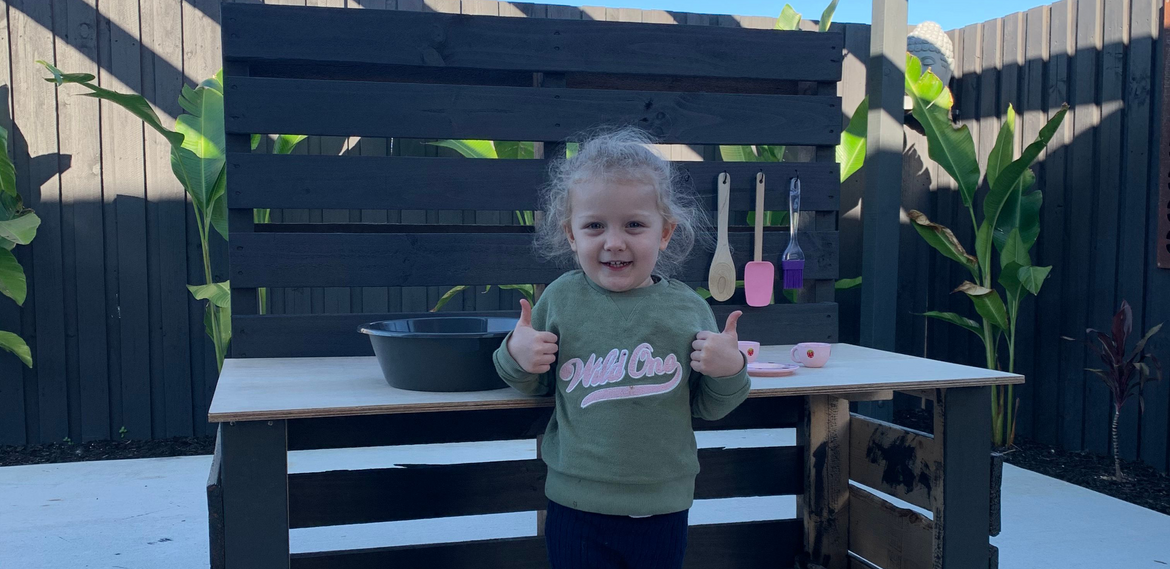 Mud kitchen.png Mud kitchen.png