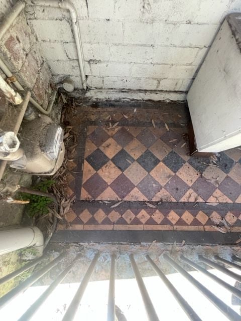 Tiles porch.jpg Tiles porch.jpg