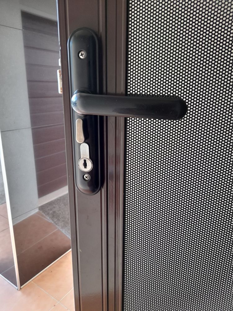 security door lock -1161345.jpg security door lock -1161345.jpg