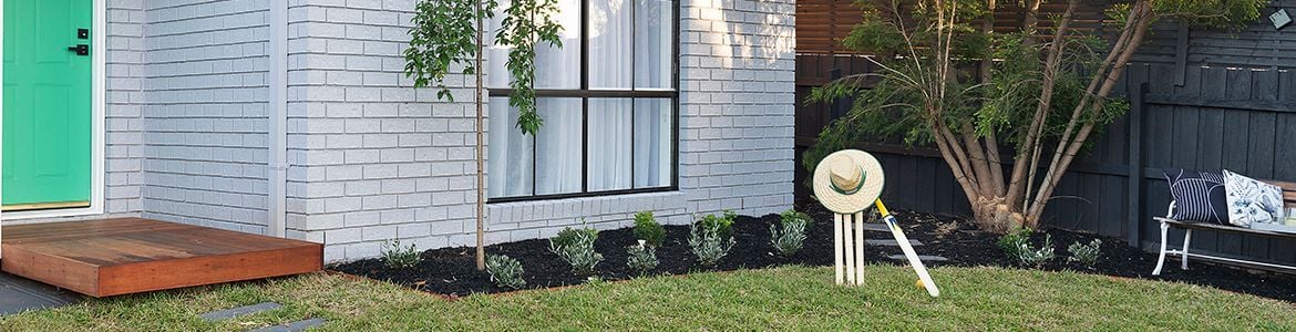 FRONTYARD_4B.jpg FRONTYARD_4B.jpg