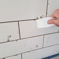 7. Clean excess adhesive.jpg 7. Clean excess adhesive.jpg