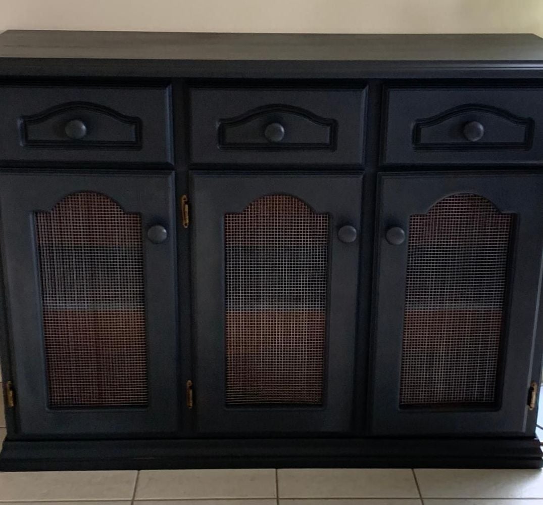 cupboard after1.jpg cupboard after1.jpg