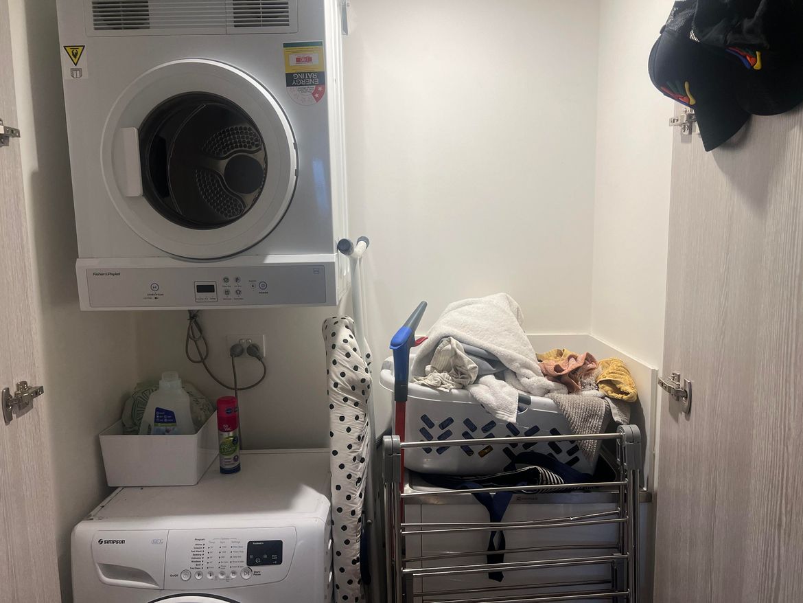 laundry.jpeg laundry.jpeg