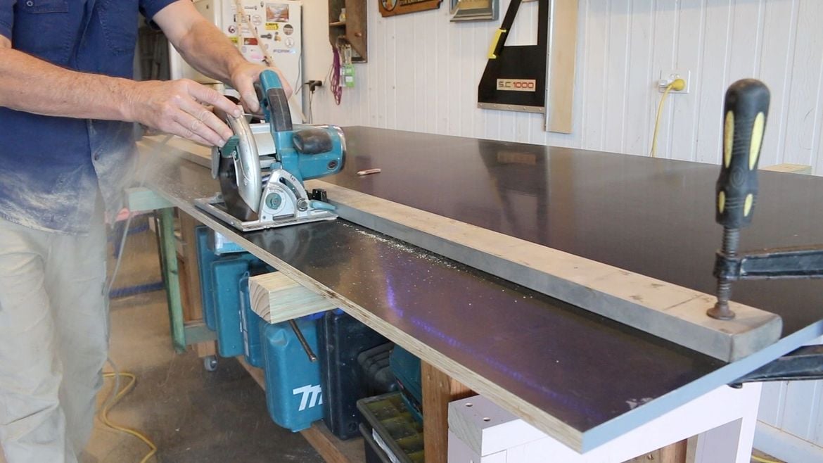 Folding Workbench 6.jpg Folding Workbench 6.jpg