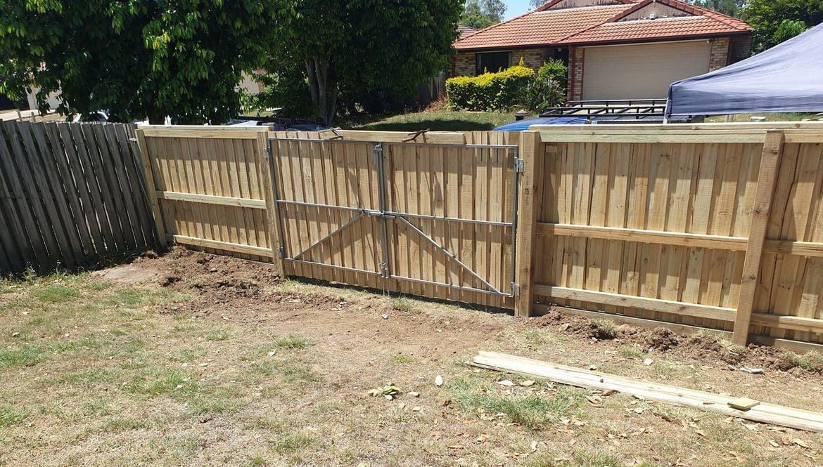 vehicle_accessfence.jpg vehicle_accessfence.jpg