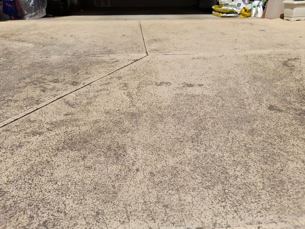 driveway.jpg driveway.jpg