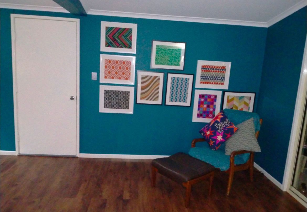 corner-chair-and-wall-art.jpg corner-chair-and-wall-art.jpg