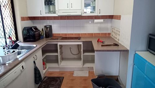 01 Kitchen B.jpg 01 Kitchen B.jpg