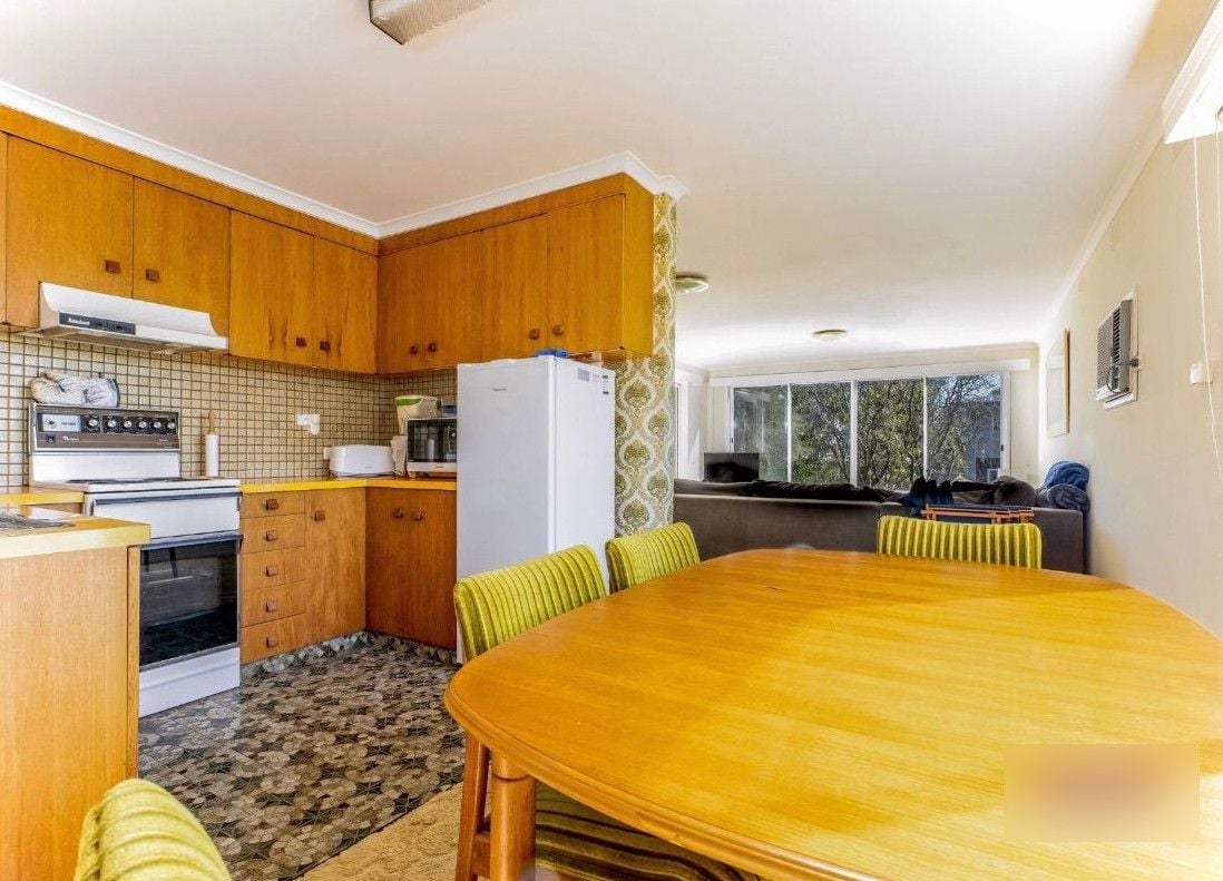 old-kitchen-wide-view.jpeg old-kitchen-wide-view.jpeg