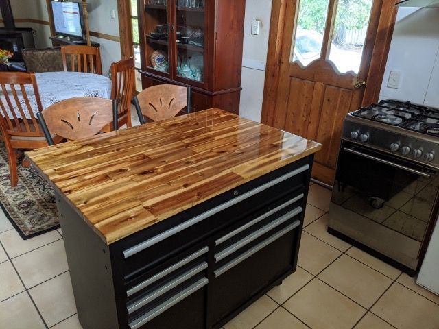 Kitchen island using tool trolley.jpg Kitchen island using tool trolley.jpg