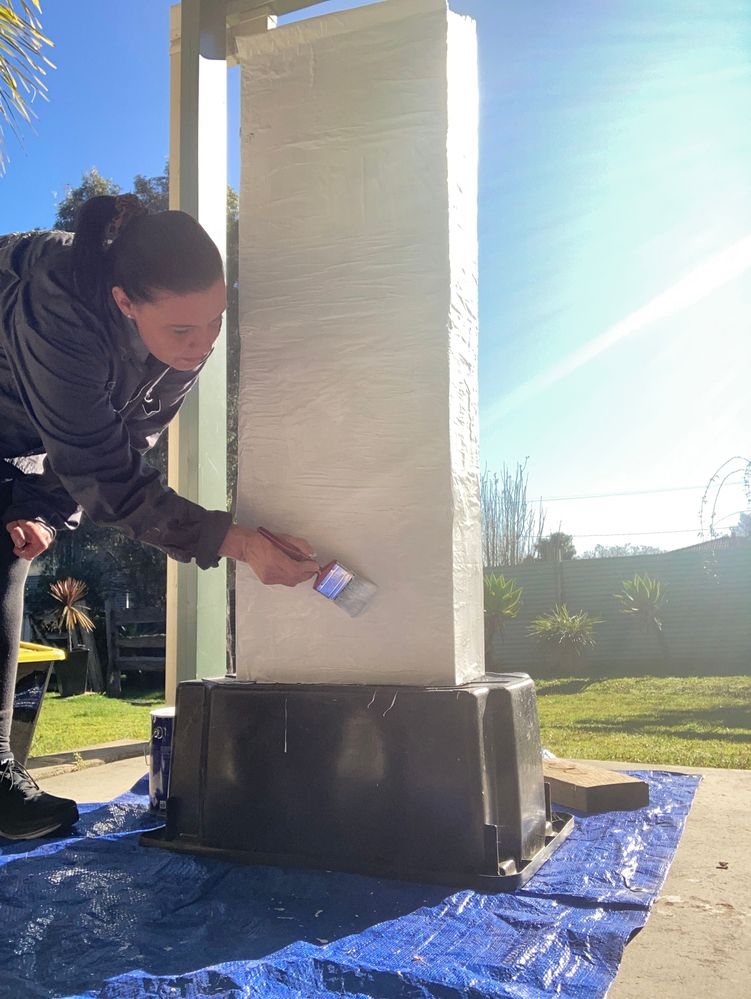 painting poduim.jpeg painting poduim.jpeg