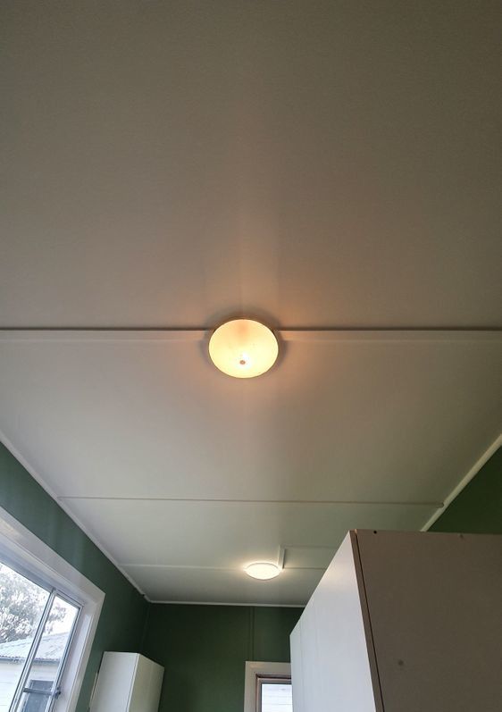 laundry_1.jpg laundry_1.jpg