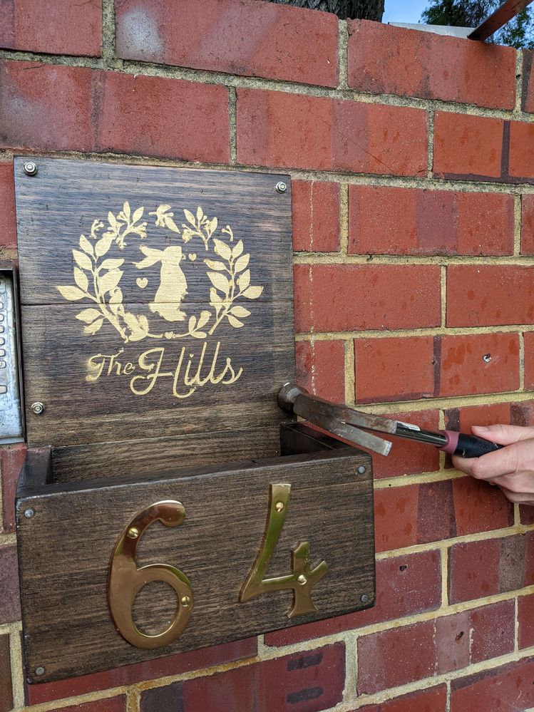 17. HAmmering into the wall.jpg 17. HAmmering into the wall.jpg