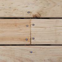 5.2 Sink a screw or nail on either side of the board.jpg 5.2 Sink a screw or nail on either side of the board.jpg