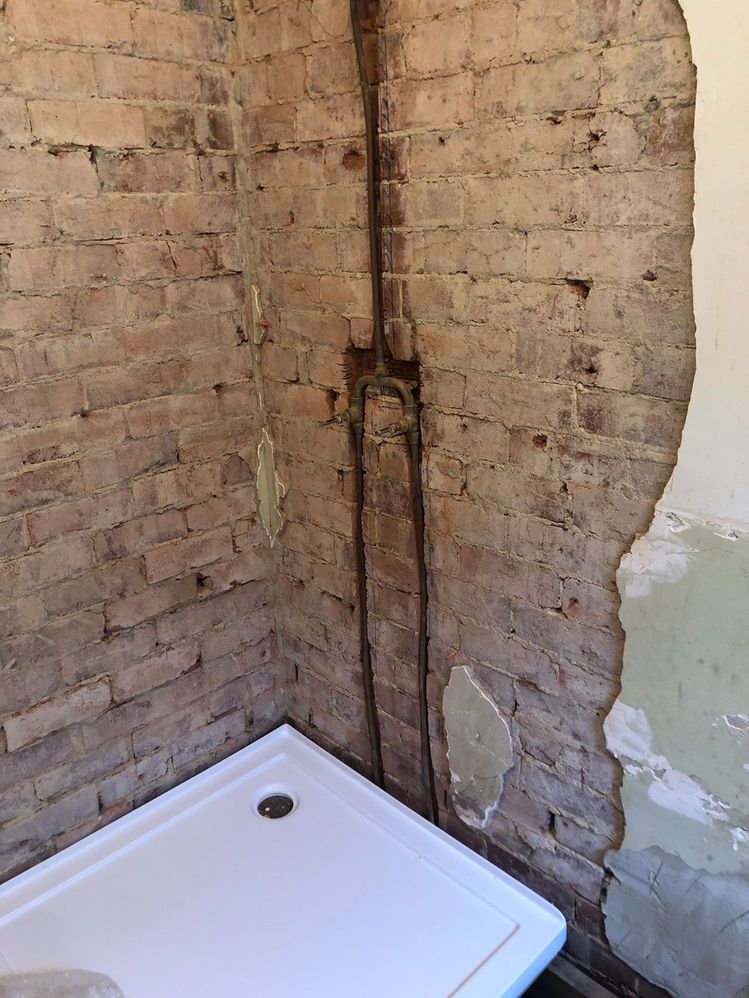 IMG_8730_shower_wall_and_base.jpg IMG_8730_shower_wall_and_base.jpg