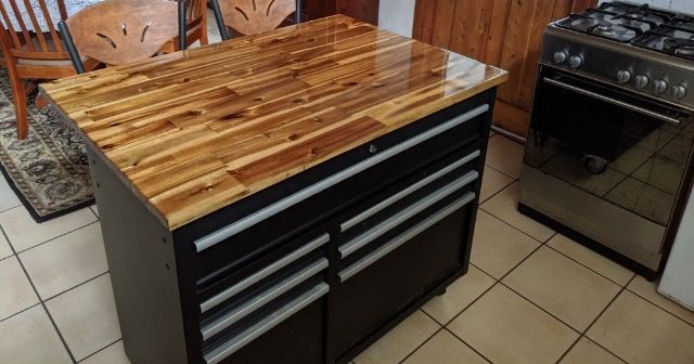 Kitchen island using tool trolley.jpg Kitchen island using tool trolley.jpg