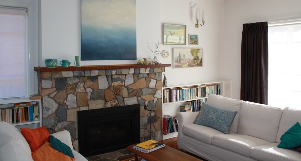 Lounge.jpg Lounge.jpg