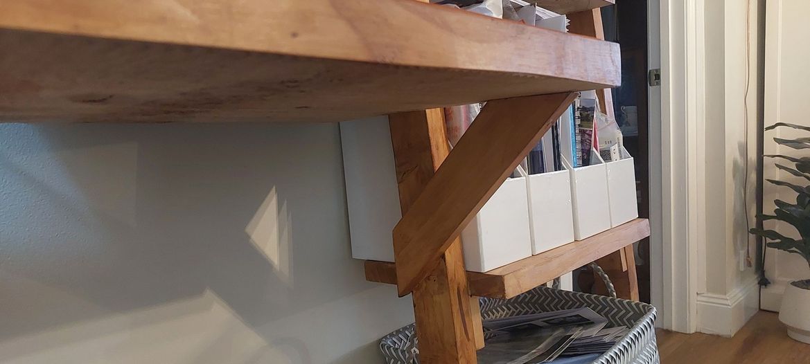 Work desk structural support.jpg Work desk structural support.jpg