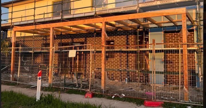 Pergola.JPG Pergola.JPG