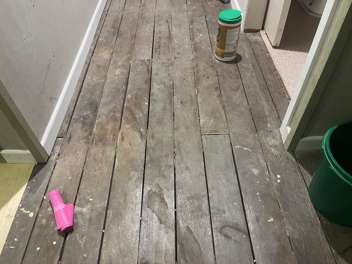 Decking 1.jpg Decking 1.jpg