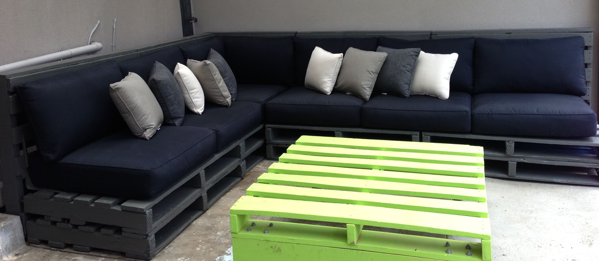 Outdoor lounge.png Outdoor lounge.png