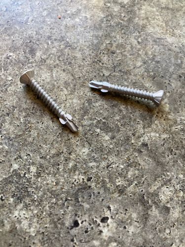 Screws.jpeg Screws.jpeg