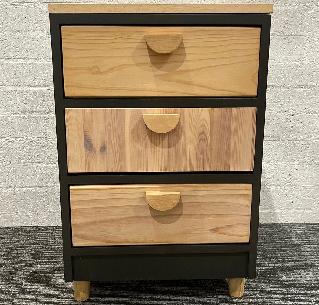 Bedside drawers upcycle 2 (2).jpeg Bedside drawers upcycle 2 (2).jpeg