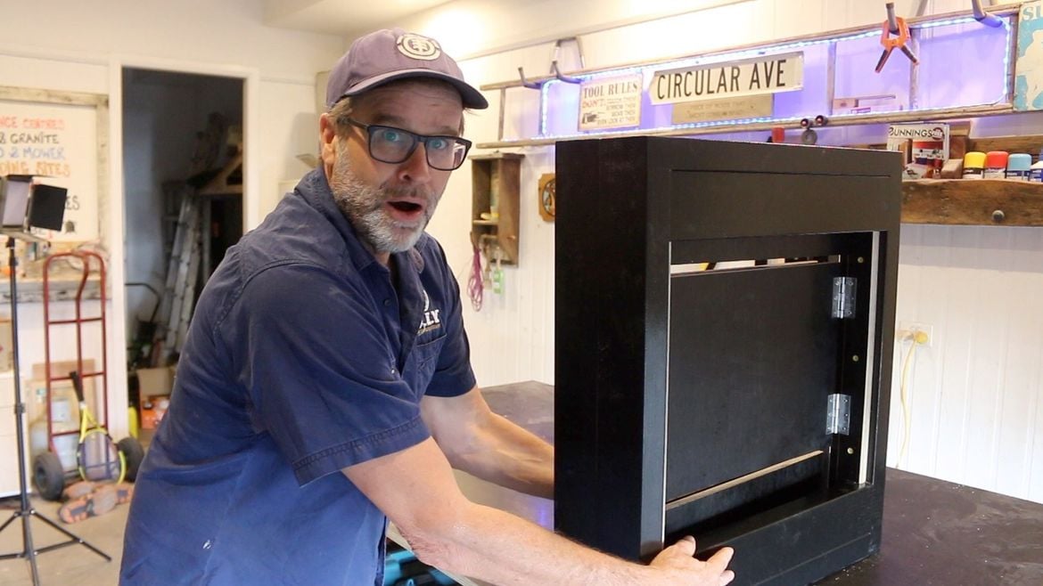 Folding Workbench 19.jpg Folding Workbench 19.jpg